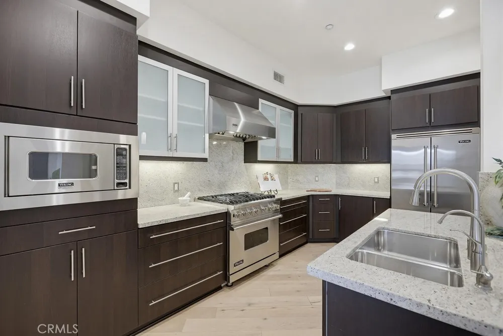 402 Rockefeller #406 Irvine, CA 92612