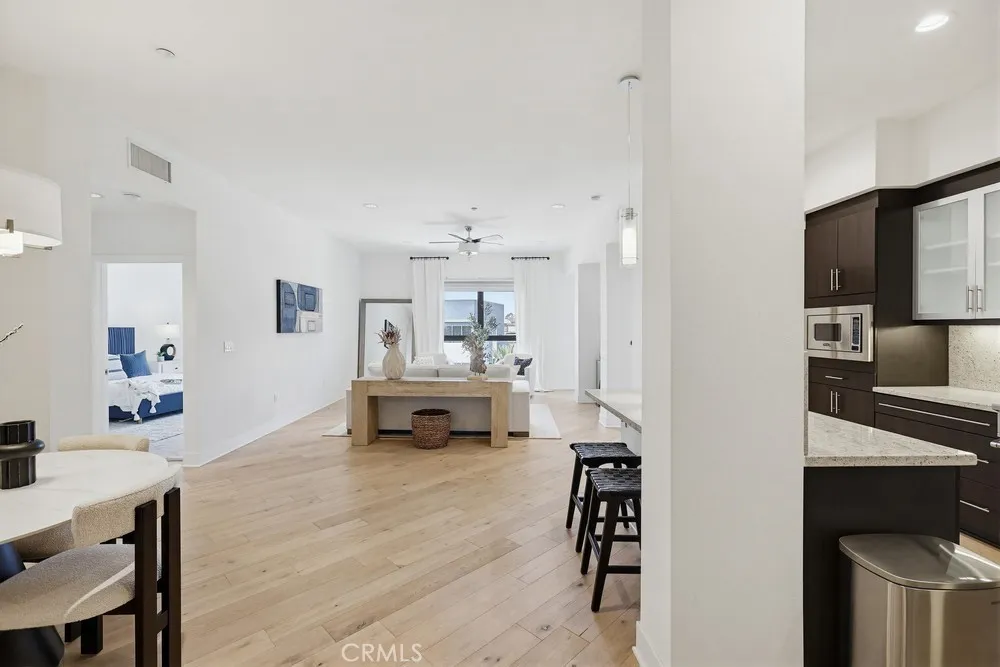402 Rockefeller #406 Irvine, CA 92612