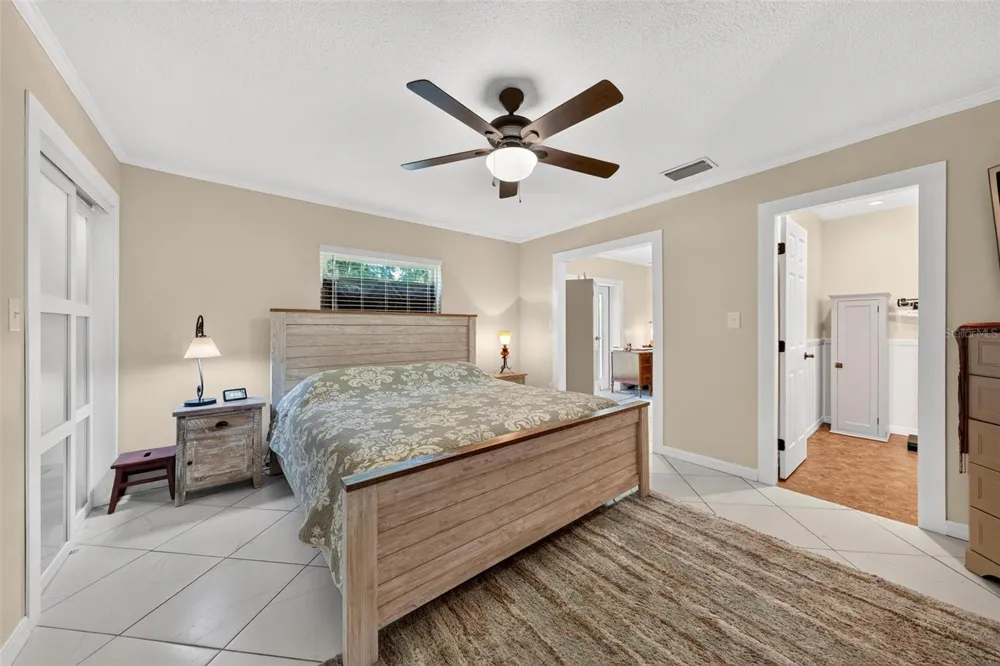 8106 SPRING DRIVE Yalaha, FL 34797