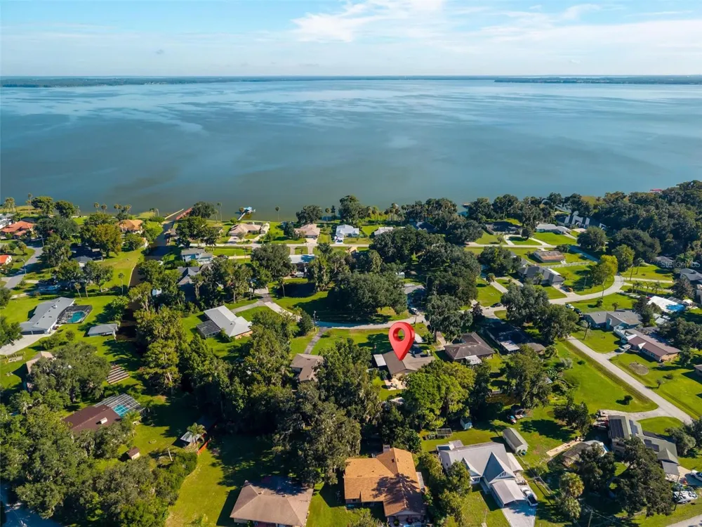 8106 SPRING DRIVE Yalaha, FL 34797