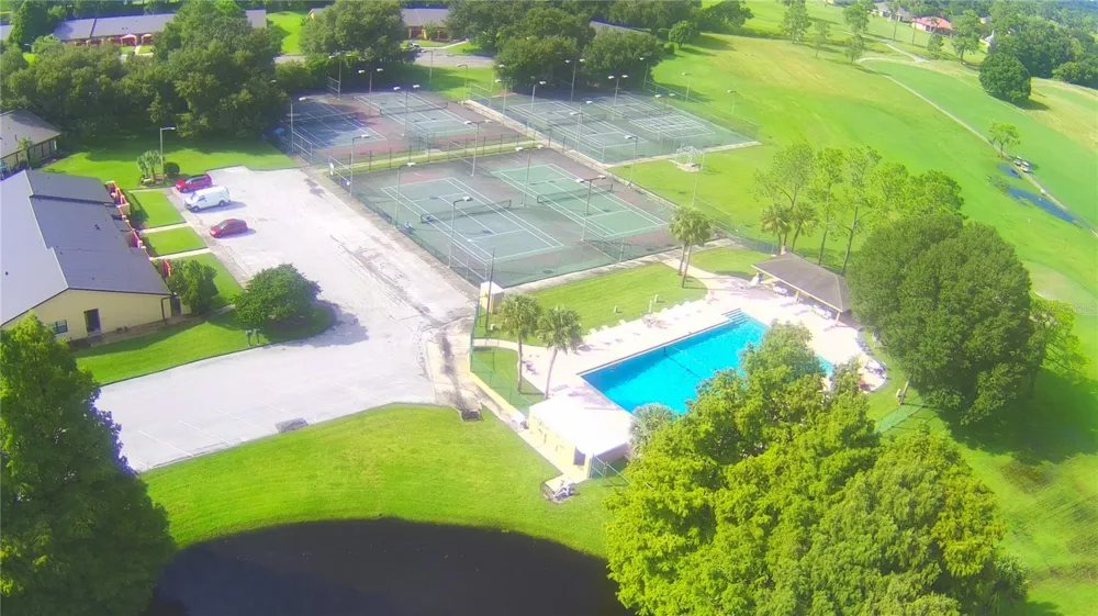 1606 EAGLE POND DRIVE Winter Haven, FL 33884
