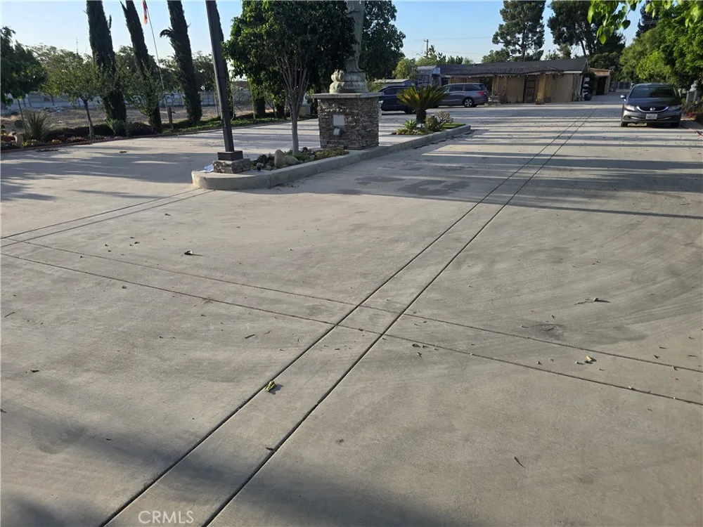 2138 W west Lincoln San Bernardino, CA 92411