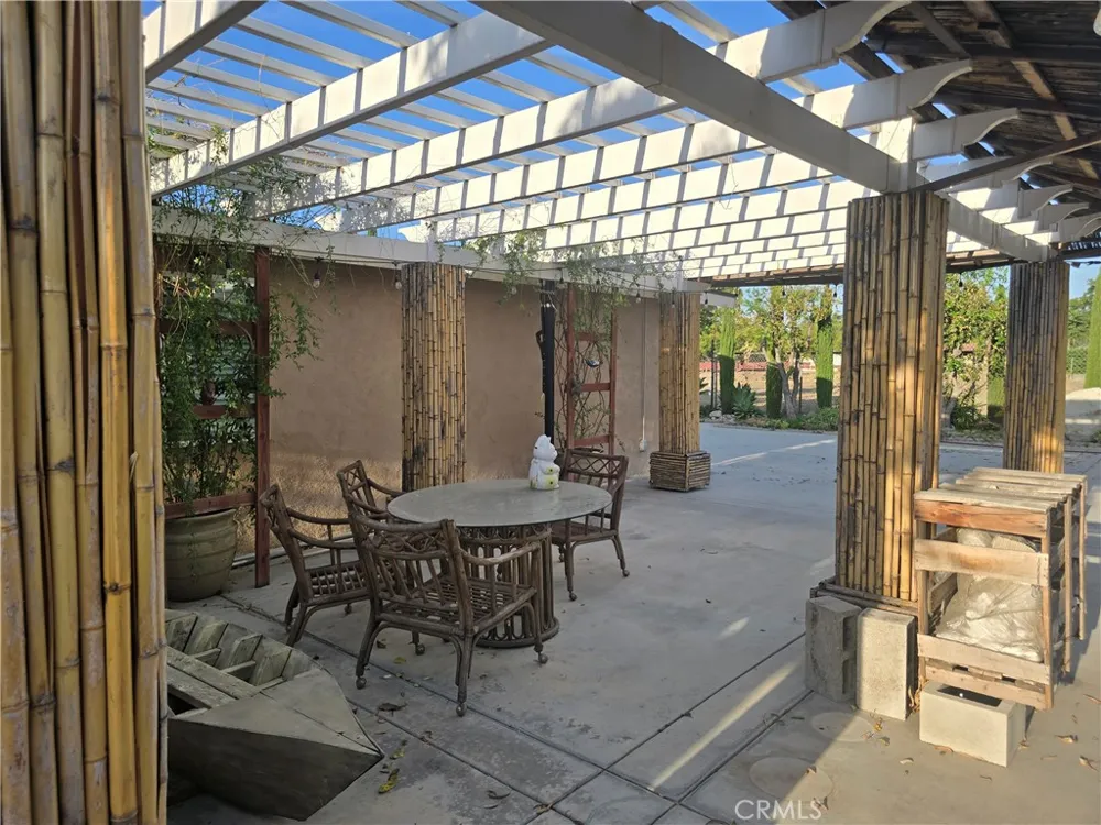 2138 W west Lincoln San Bernardino, CA 92411