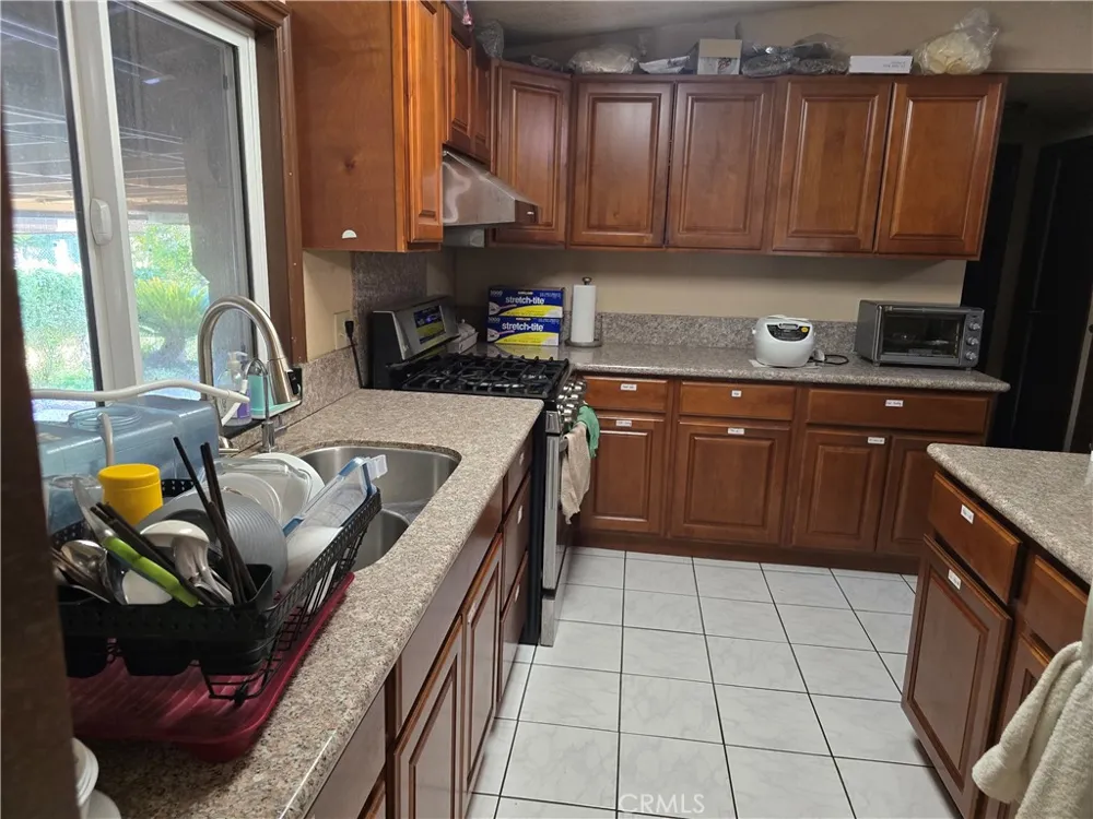 2138 W west Lincoln San Bernardino, CA 92411