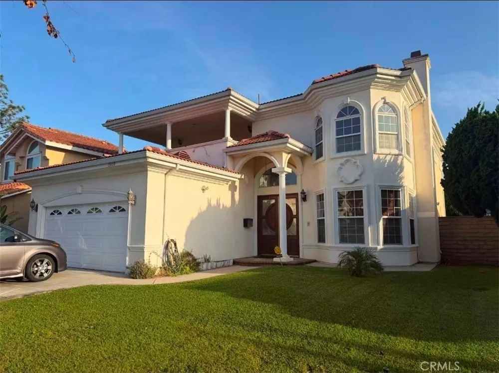 13109 Andy Cerritos, CA 90703