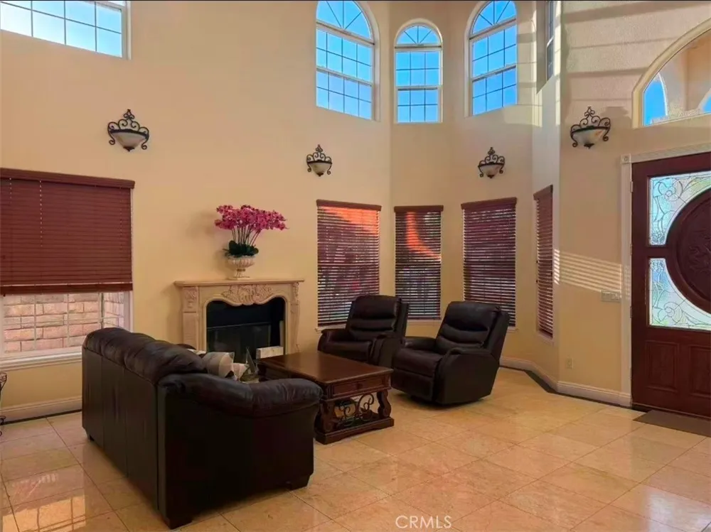 13109 Andy Cerritos, CA 90703