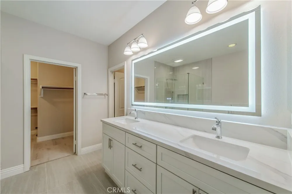 87 City Stroll Irvine, CA 92620