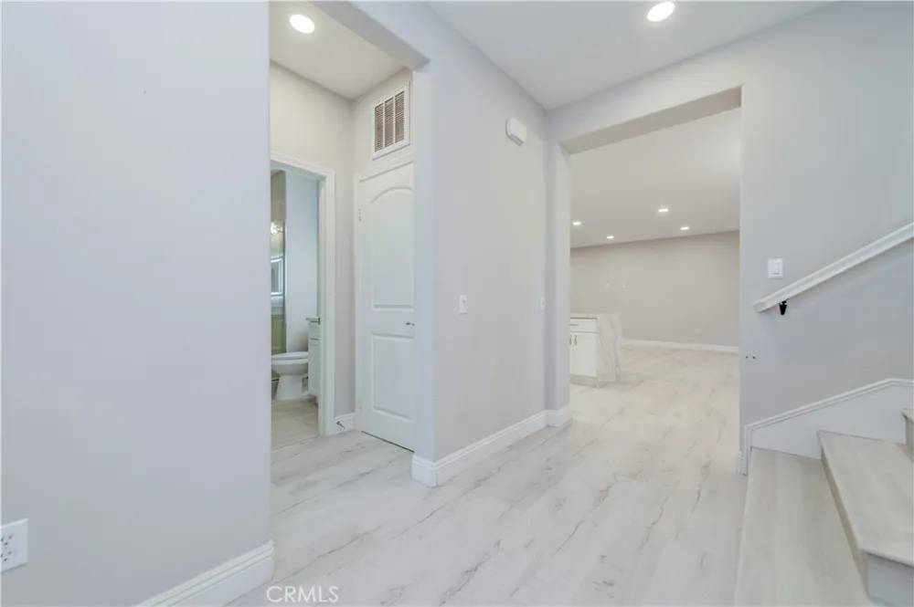 87 City Stroll Irvine, CA 92620