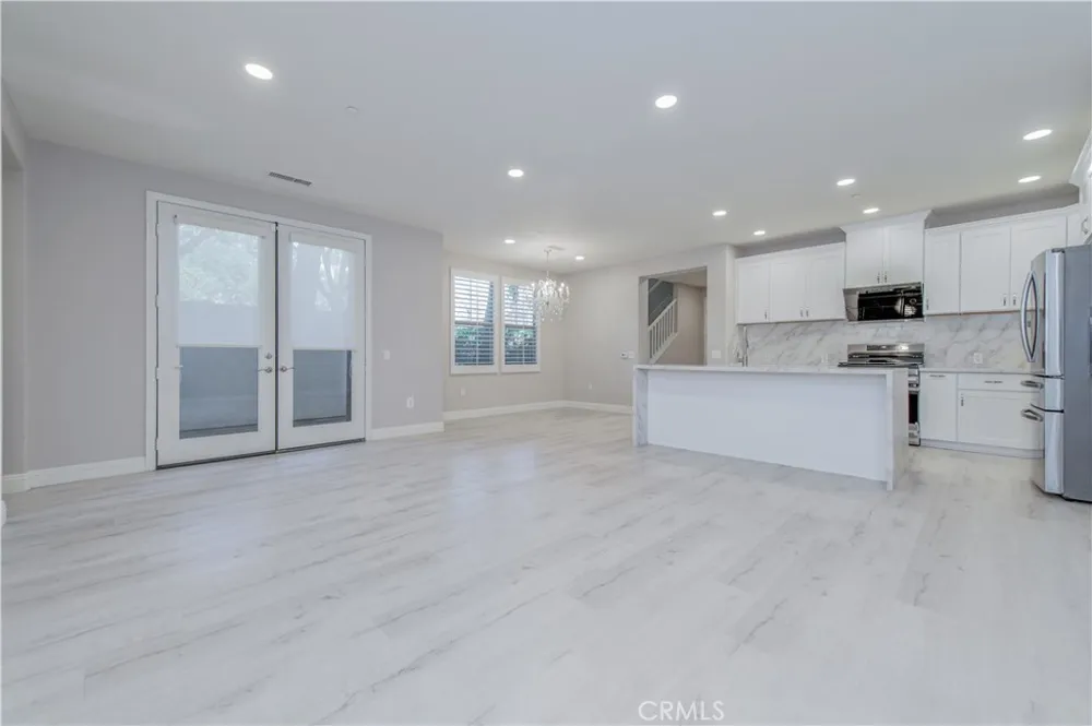 87 City Stroll Irvine, CA 92620