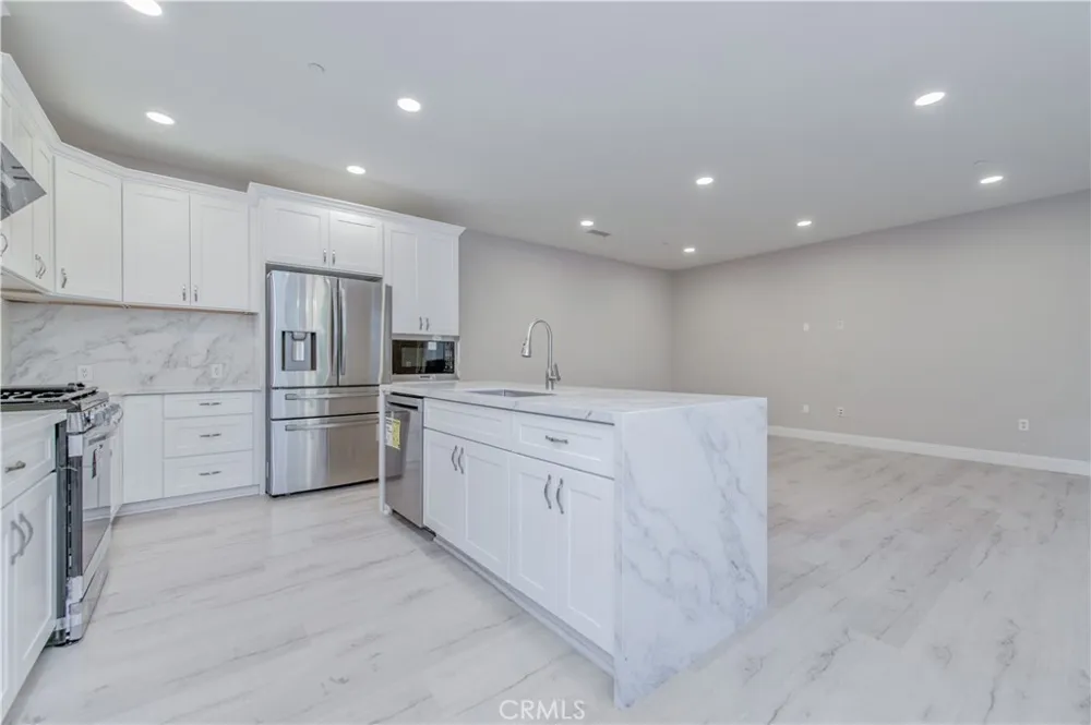 87 City Stroll Irvine, CA 92620