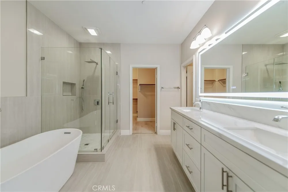 87 City Stroll Irvine, CA 92620