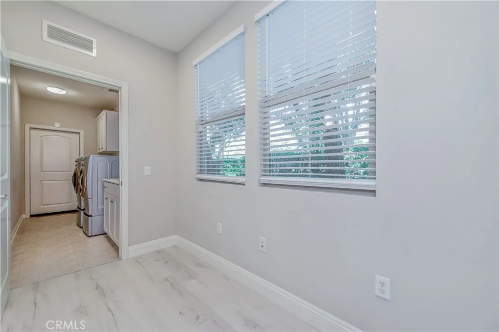 87 City Stroll Irvine, CA 92620