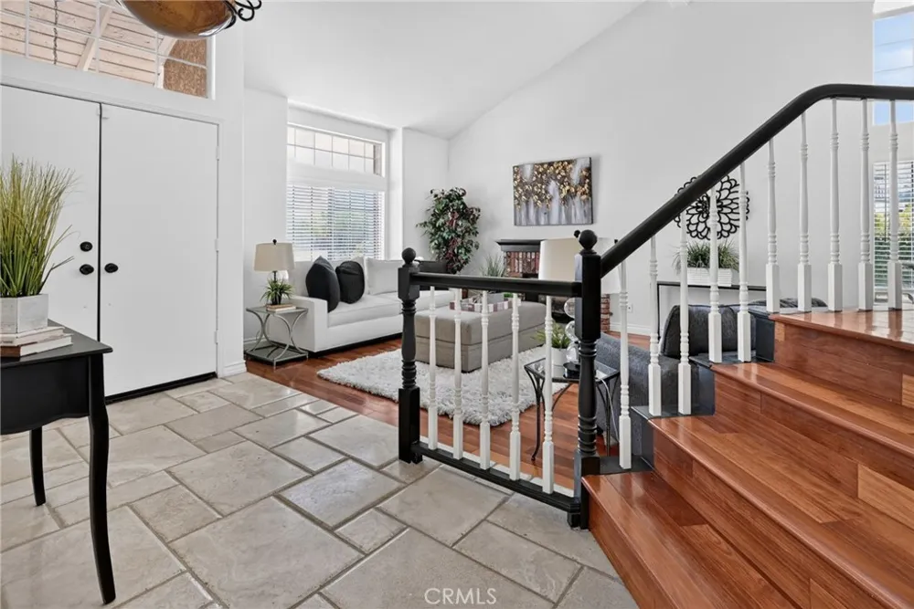 5505 FEATHER GRASS Yorba Linda, CA 92887
