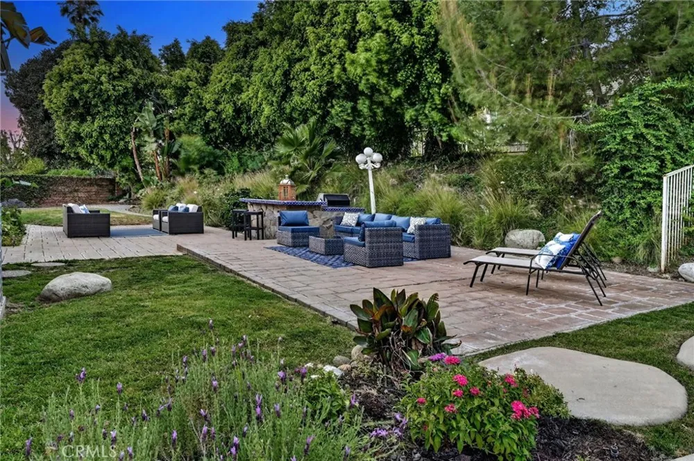 5505 FEATHER GRASS Yorba Linda, CA 92887