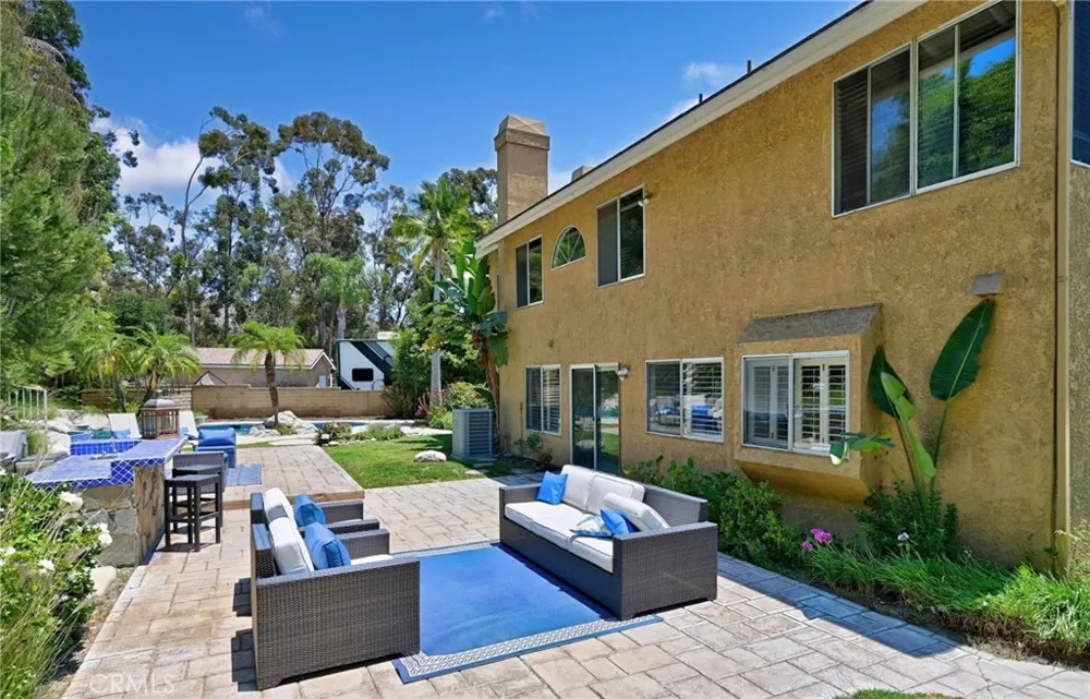 5505 FEATHER GRASS Yorba Linda, CA 92887