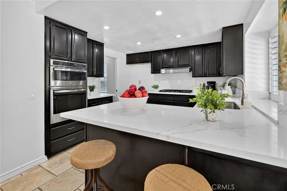 5505 FEATHER GRASS Yorba Linda, CA 92887