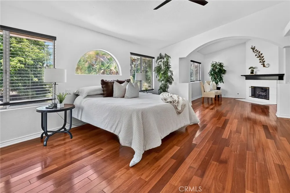 5505 FEATHER GRASS Yorba Linda, CA 92887