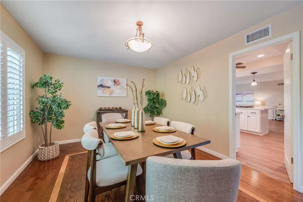 134 Whispering Oaks Glendora, CA 91741