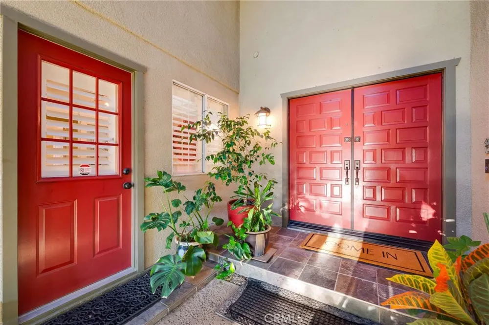 134 Whispering Oaks Glendora, CA 91741