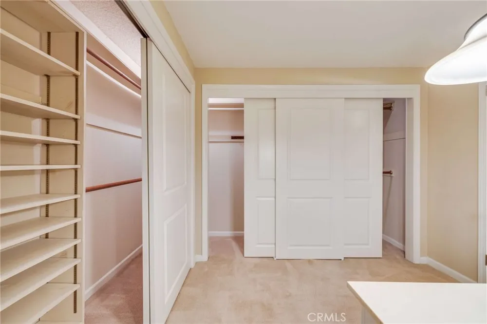 134 Whispering Oaks Glendora, CA 91741