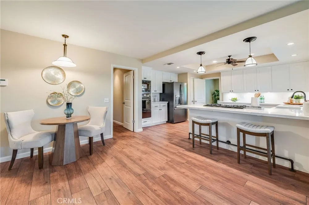 134 Whispering Oaks Glendora, CA 91741