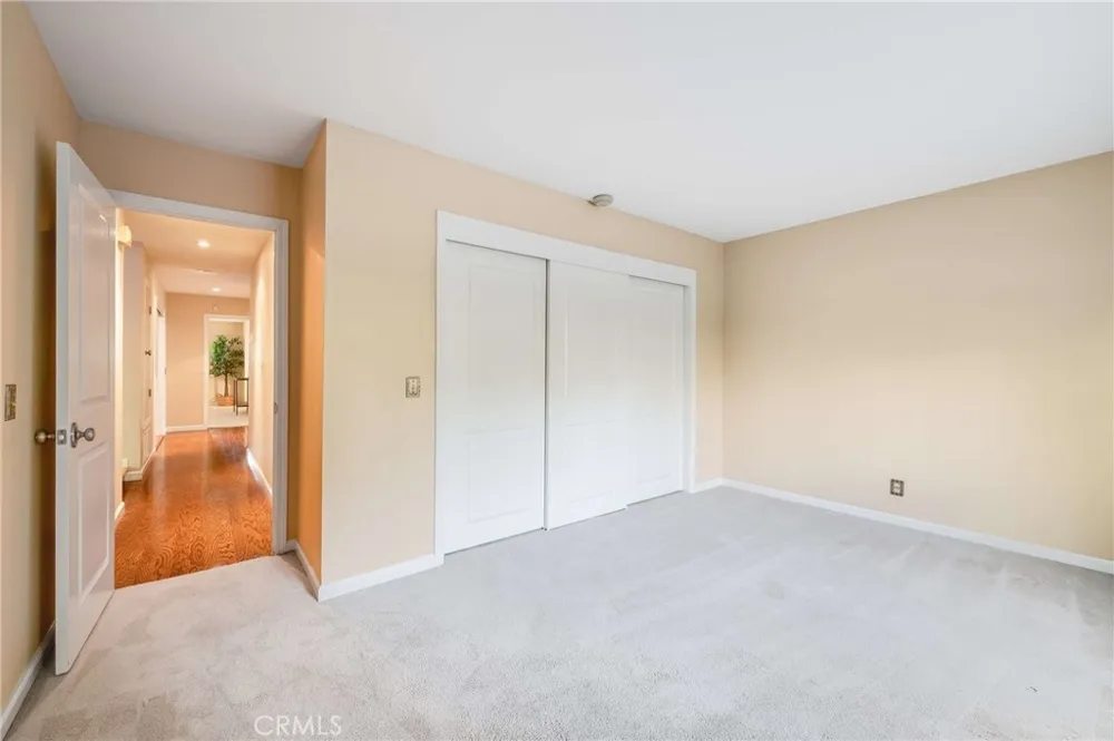 134 Whispering Oaks Glendora, CA 91741