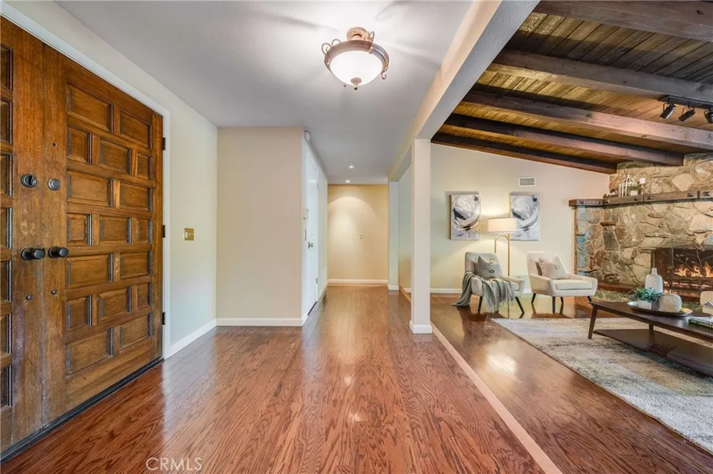 134 Whispering Oaks Glendora, CA 91741