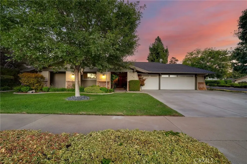 134 Whispering Oaks Glendora, CA 91741