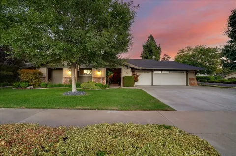 134 Whispering Oaks