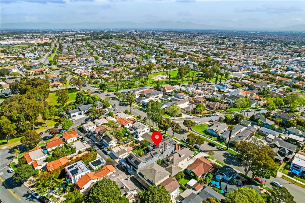 817 Main Street Huntington Beach, CA 92648
