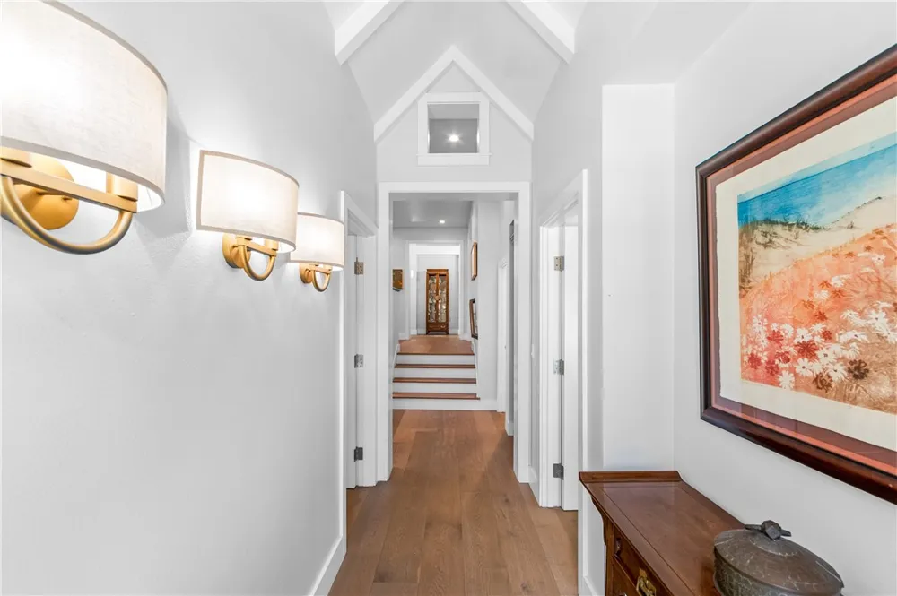 817 Main Street Huntington Beach, CA 92648