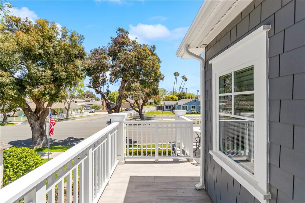 817 Main Street Huntington Beach, CA 92648
