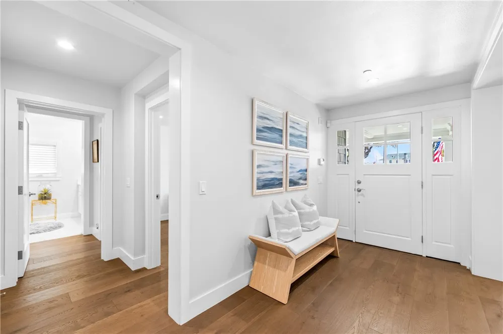 817 Main Street Huntington Beach, CA 92648