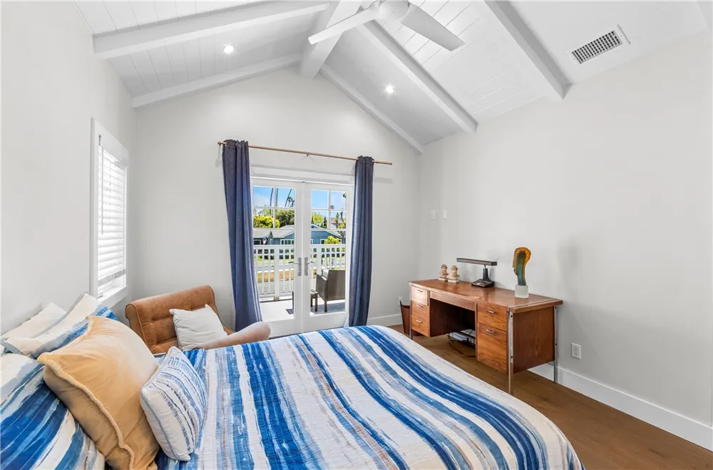 817 Main Street Huntington Beach, CA 92648