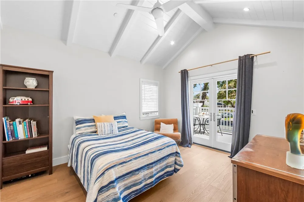 817 Main Street Huntington Beach, CA 92648