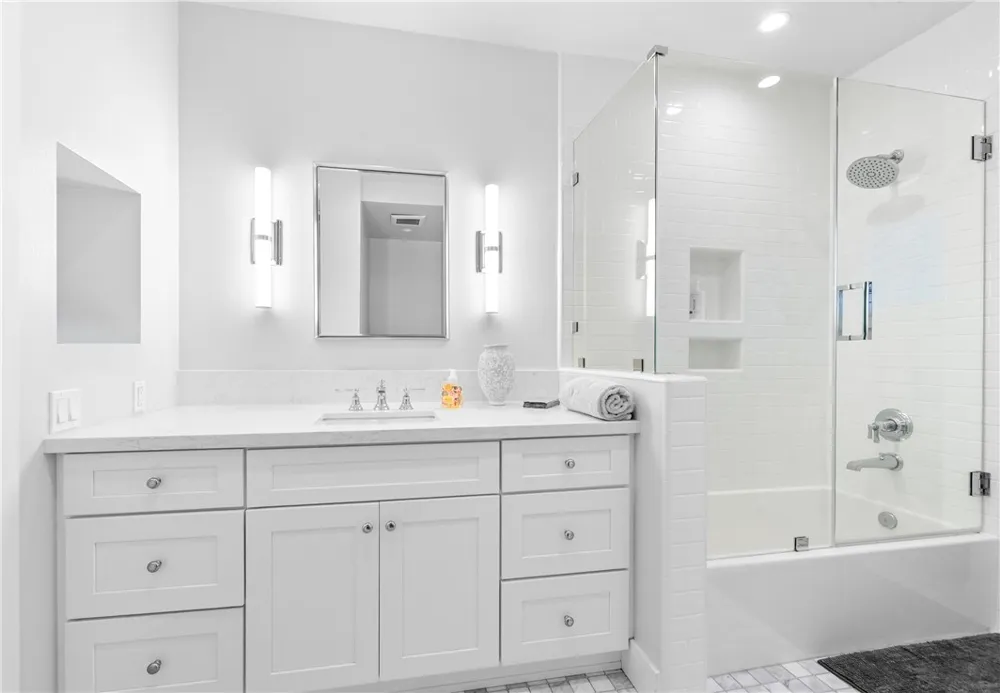 817 Main Street Huntington Beach, CA 92648