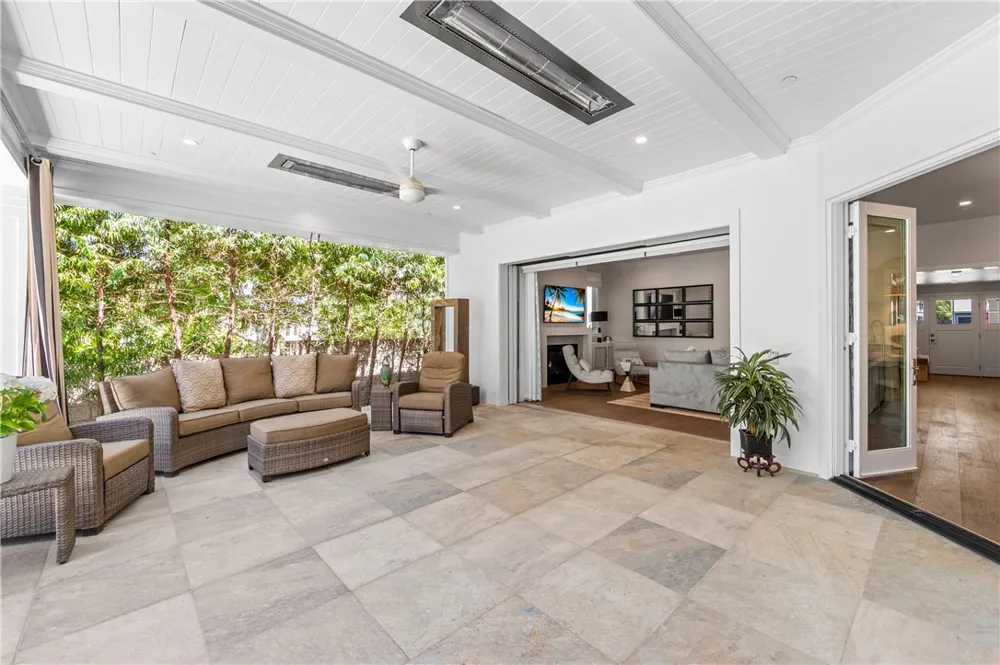 817 Main Street Huntington Beach, CA 92648