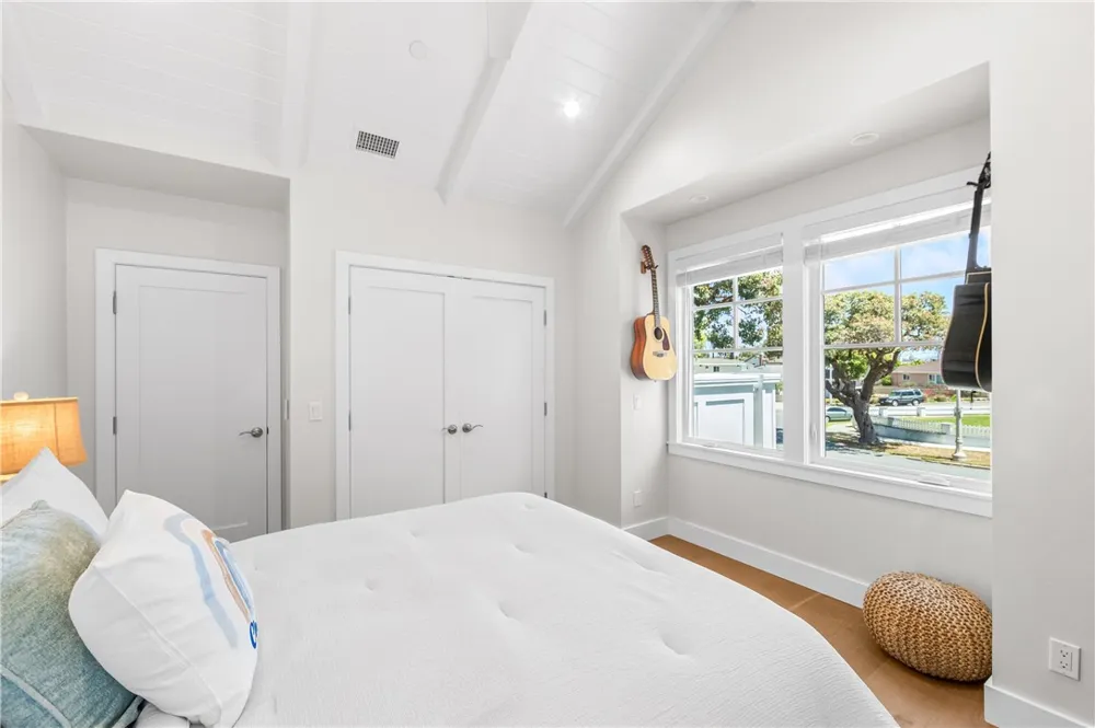817 Main Street Huntington Beach, CA 92648