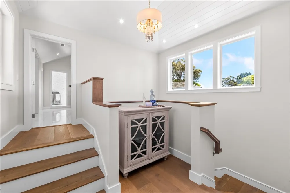 817 Main Street Huntington Beach, CA 92648
