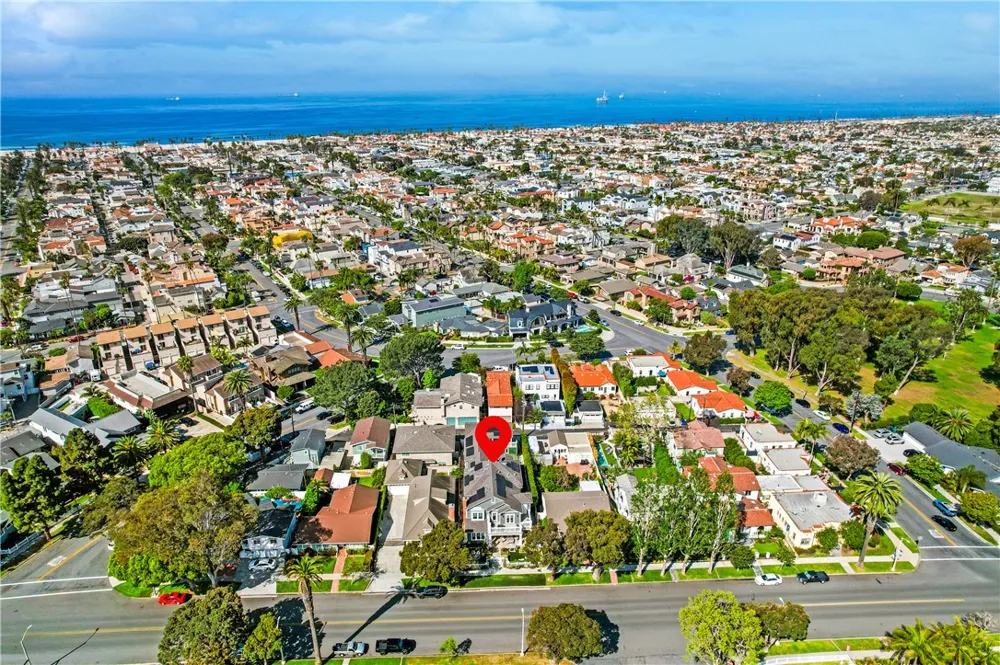 817 Main Street Huntington Beach, CA 92648