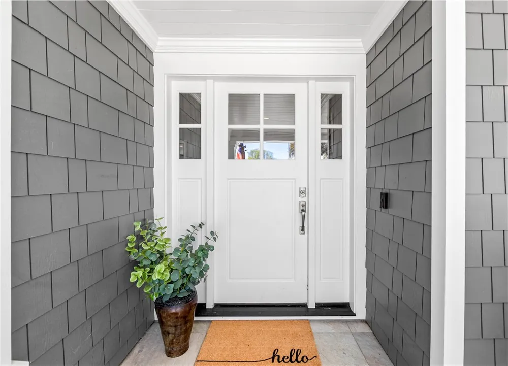 817 Main Street Huntington Beach, CA 92648