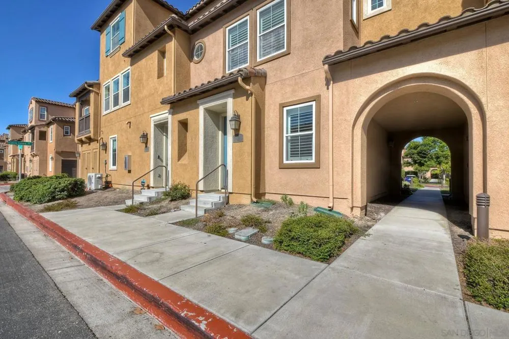 17023 Calle Trevino #2 San Diego, CA 92127
