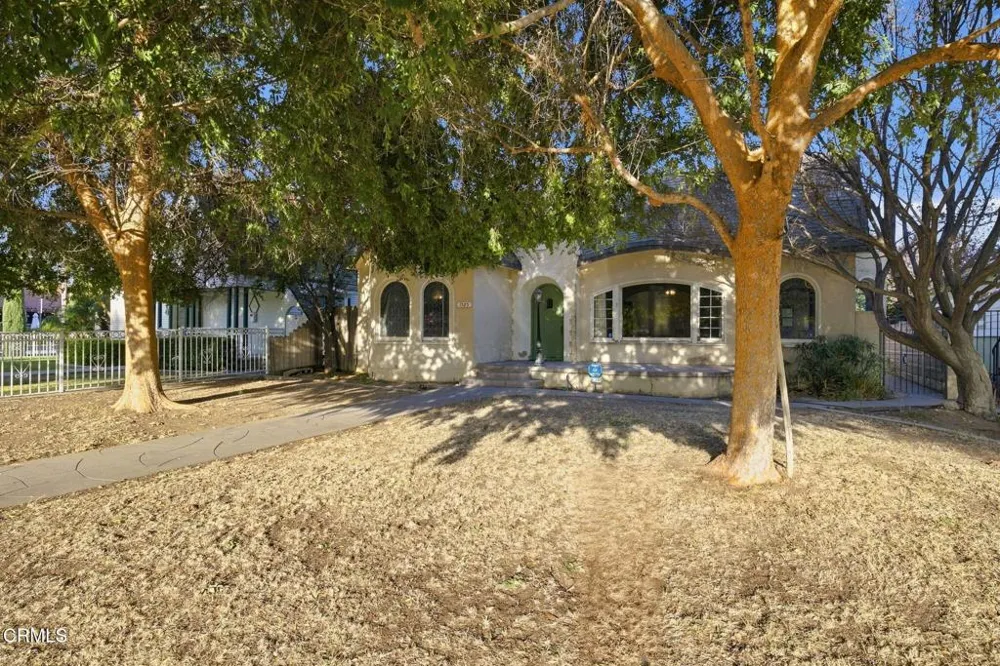 1525 Alta Vista Drive Bakersfield, CA 93305