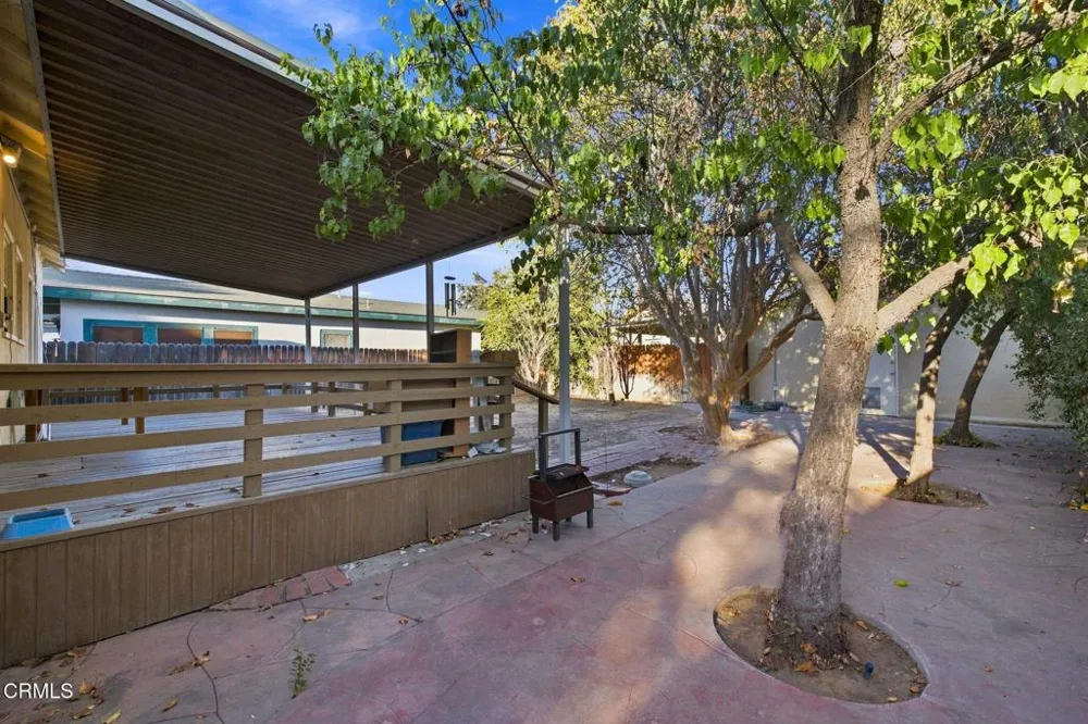 1525 Alta Vista Drive Bakersfield, CA 93305