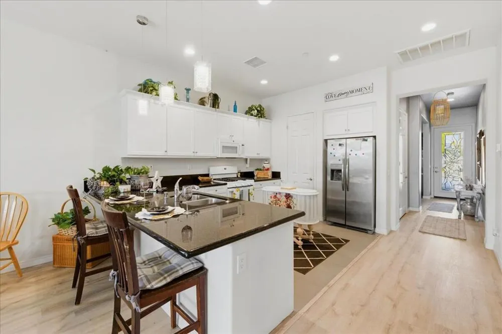 44027 Triolo Way Indio, CA 92203