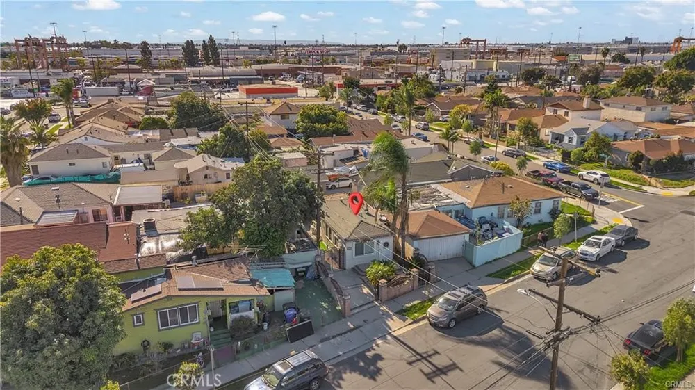 4610 Leonis Commerce, CA 90040