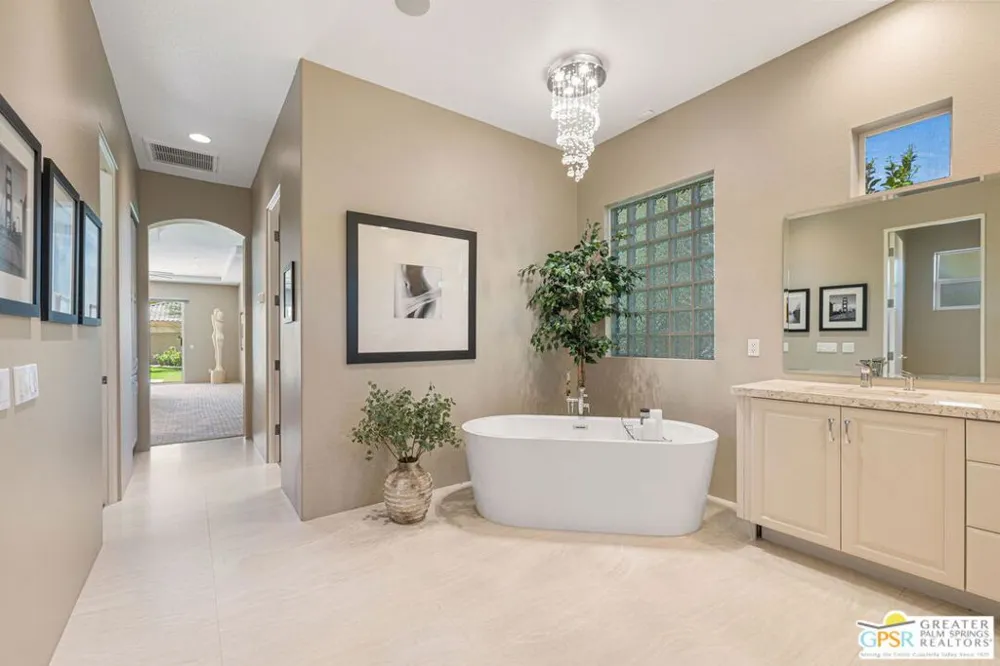 8 Collegiate Circle Rancho Mirage, CA 92270