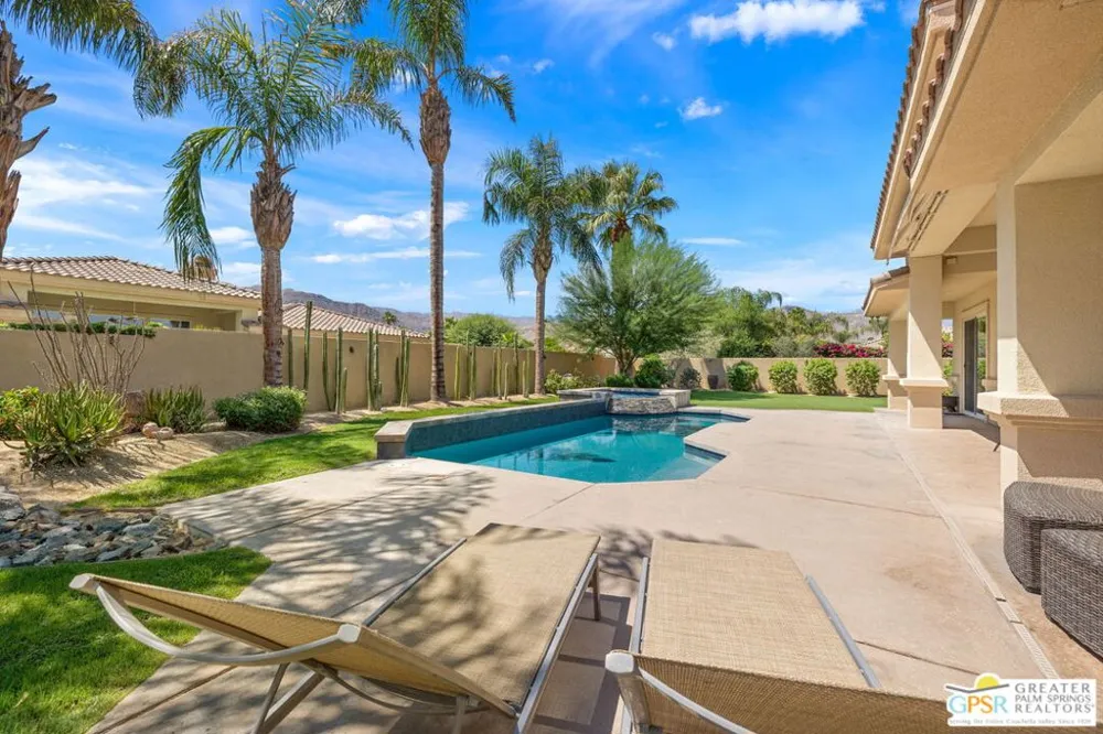 8 Collegiate Circle Rancho Mirage, CA 92270
