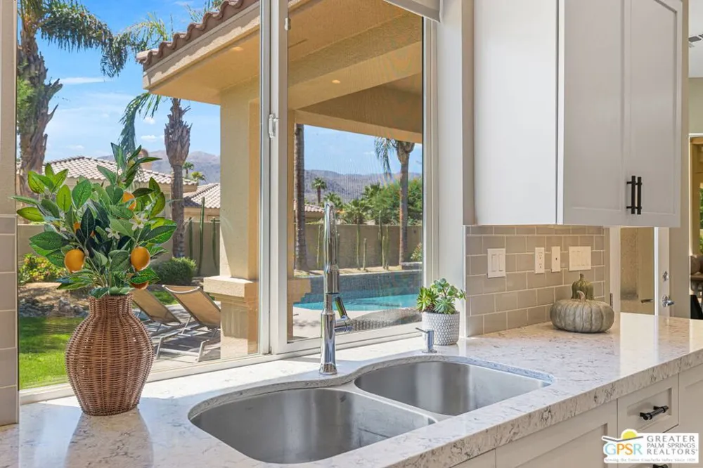 8 Collegiate Circle Rancho Mirage, CA 92270
