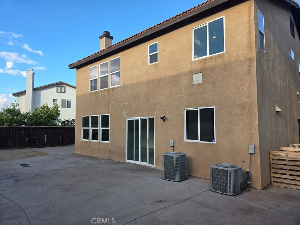 10266 Susan Hesperia, CA 92345